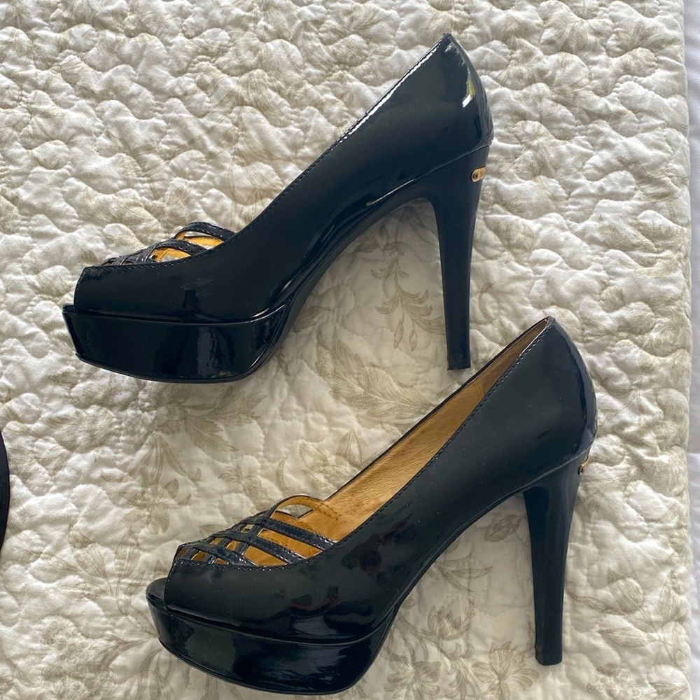 Michael Kors Lana Black 4” heels - Size 8.5